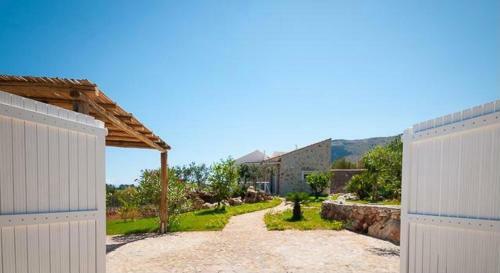 Villa Marmora Con Piscina E Vista Mare