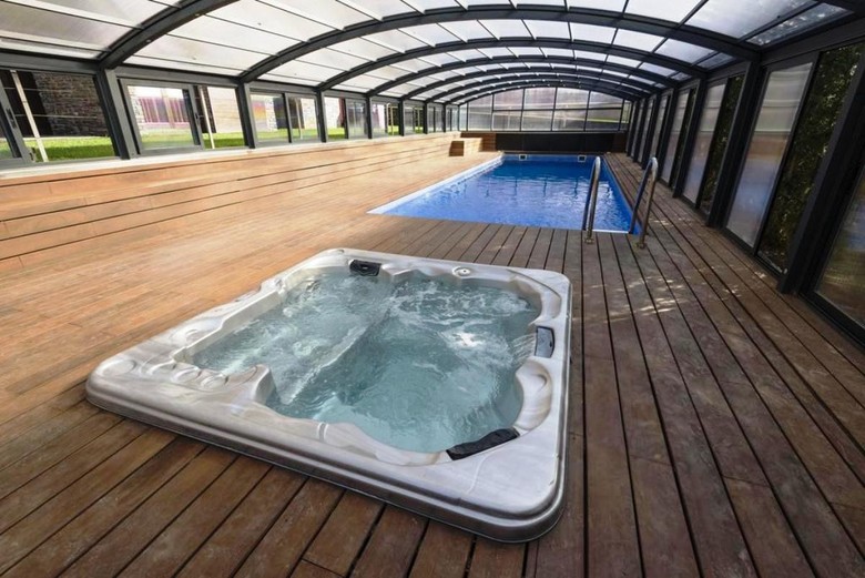 Apartaments Tur�stics Puigcerd� - La Closa