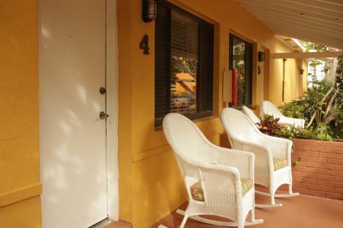 Beach Place Guesthouses