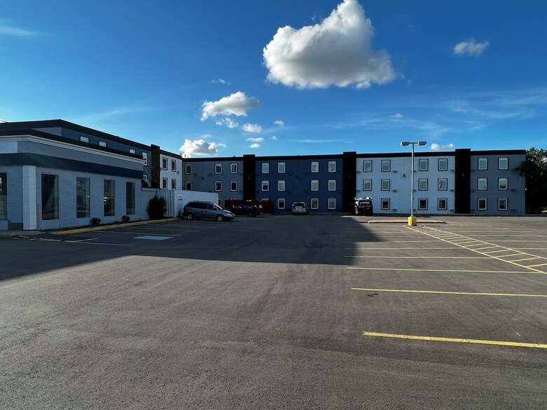 Chateau Regina Hotel And Suites
