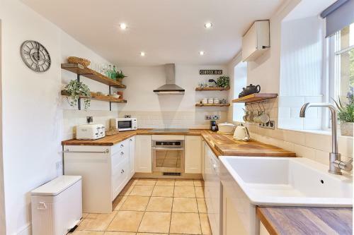 Host & Stay - Waterleap Cottage