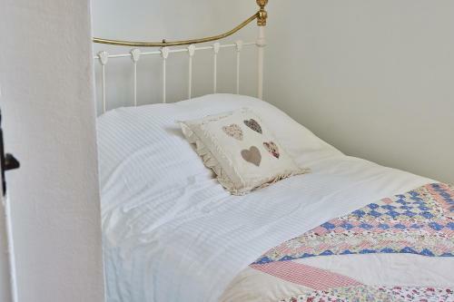Host & Stay - Waterleap Cottage