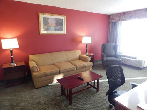 Hotel Ramada Inn And Conference Center