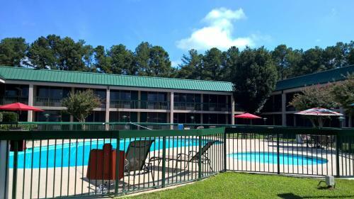 Hotel Ramada Inn And Conference Center