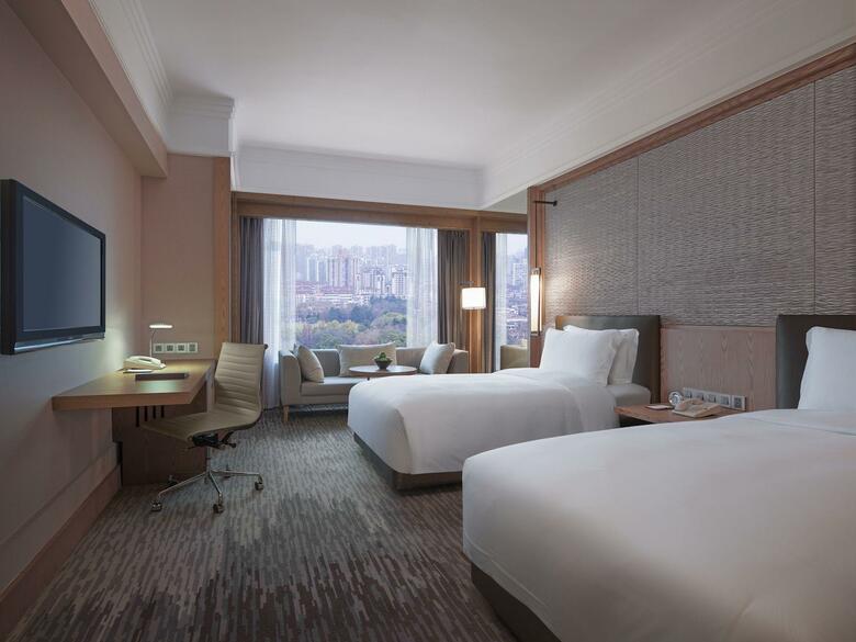 New World Shanghai Hotel