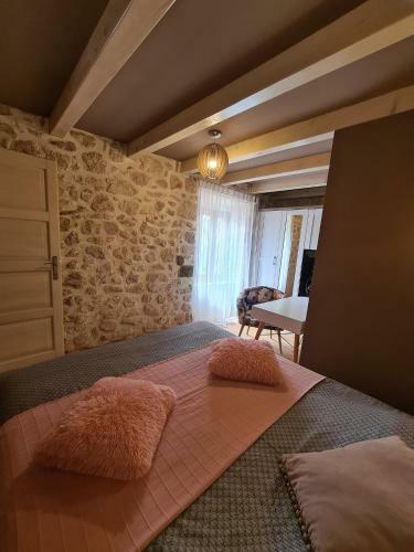 Villa Traditional Beautiful House By The Beach