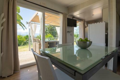 Sunny Cottage - Tiny Holiday Home