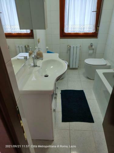 Apartamento Comodo E Luminoso Appartamento A Ciampino