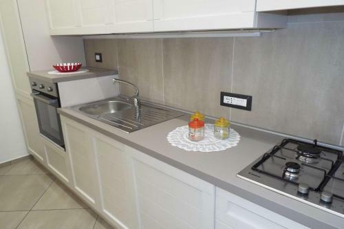 Cefal� Studio Room And Apartments