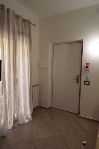 Cefal� Studio Room And Apartments
