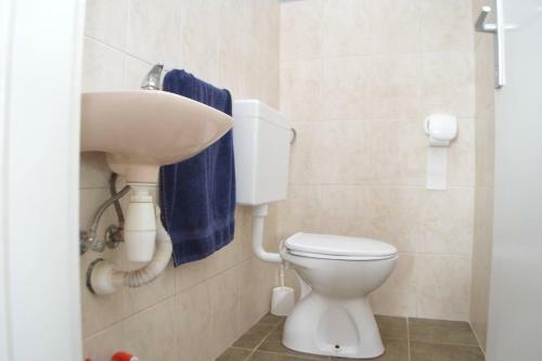 Apartamento Spacious Robinson House Paloma Blanca, Sleeps 8