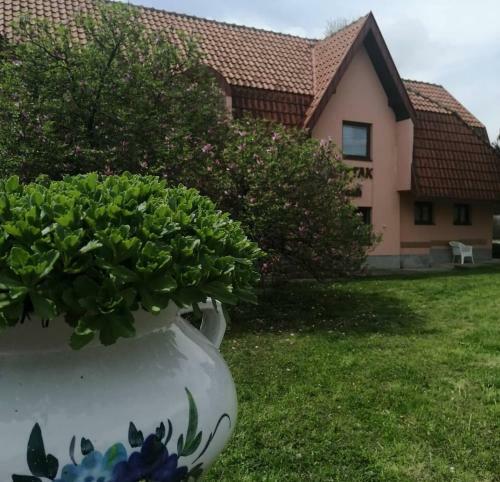 Apartman Kutak Ne?i?