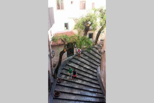 Casa Sul Mare E Sul Lavatoio Medievale A Cefal�
