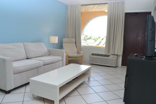 Hotel Tropi Rock Resort