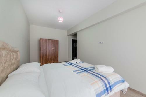 Lovely 3 Bdrm Apartment Close To Everything