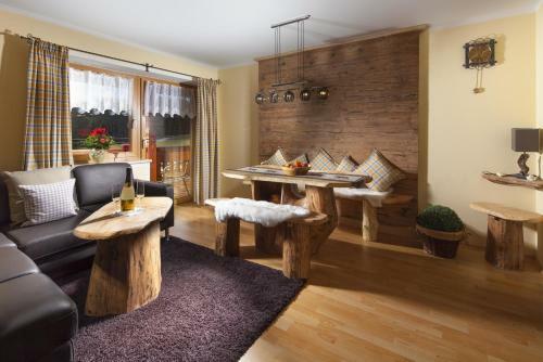 Apartamento Ferienwohnungen G�stehaus L�rcheck