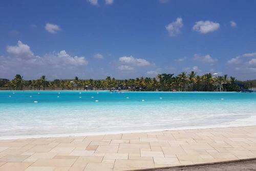 Apartamento C�modo Apto De Playa Con Muchas Amenidades