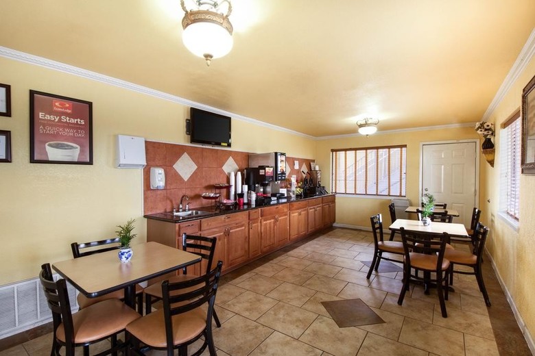 Motel Econolodge Inn & Suites Downtown Northeast