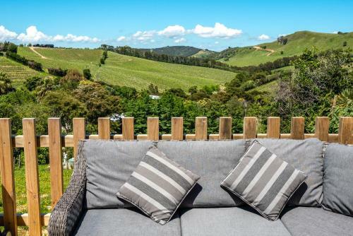 Island Escape - Onetangi Tiny Holiday Home