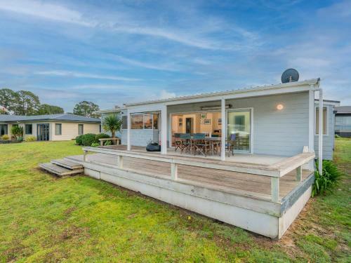 Hangar 17 - Pauanui Holiday Home