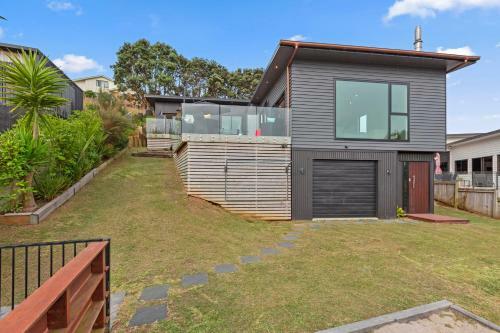 R And R At Robertson - Raglan Holiday Home