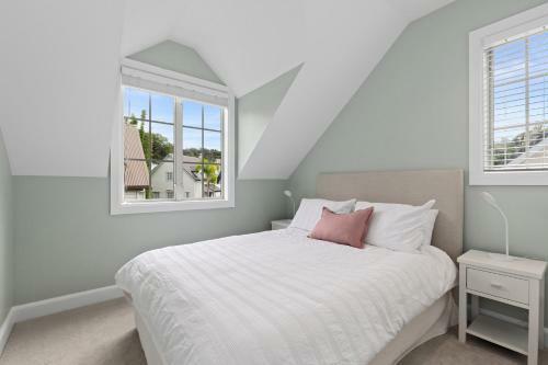 Jandal House - Russell Holiday Home