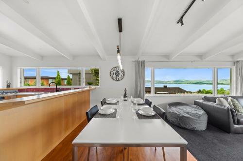Hilltop House - Taupo