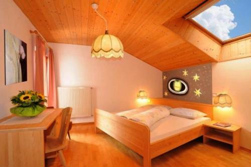 Gamperhof Apartment Planet