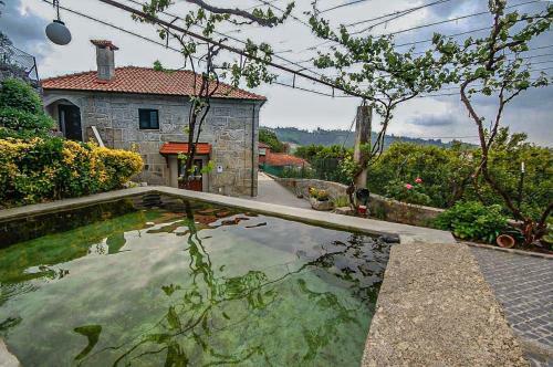 Casa Da Ramada - Water Spa Tank With Running Natural Spring Water - By Bedzy