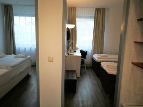 Hotel Near By