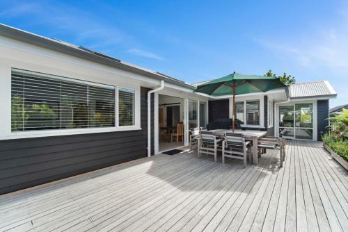Rogers Retreat - Kinloch Holiday Home