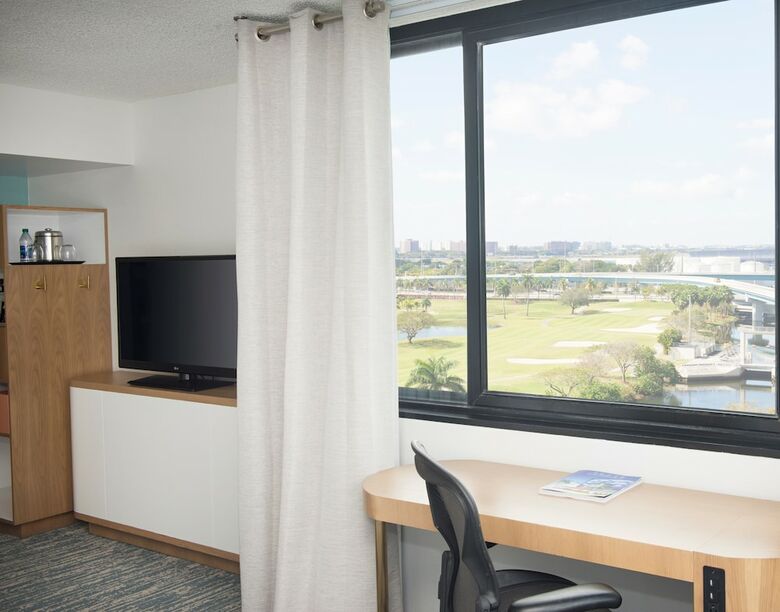 Sheraton Miami Airport Hotel & Executive Meeting Center