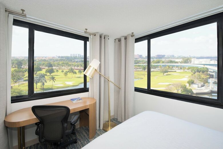 Sheraton Miami Airport Hotel & Executive Meeting Center