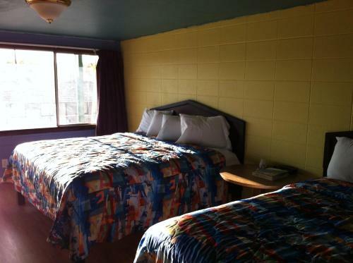 Motel Passport Inn & Suites