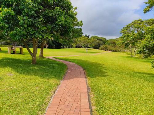 Lovely 3 Bedroom Apartment In Sheffield/ballito