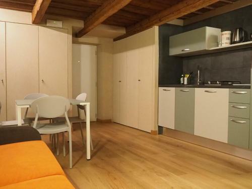 Apartamento Virasol In Citt�, Bilocale Acqua