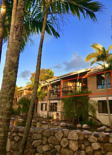 Apartment In 4* Resort - Pool Views - Great Location
