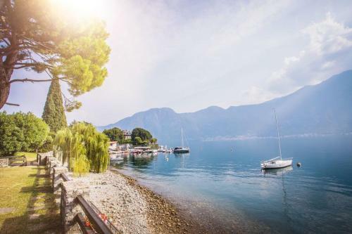 Ossuccio Villa On The Lake