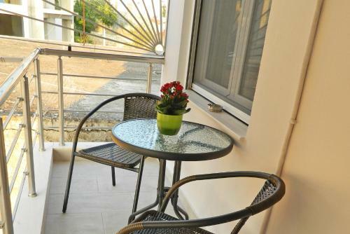Blue Phaistos Apartments No1