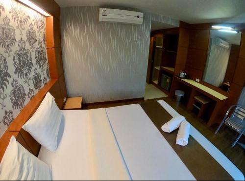 Hotel Phiphi Andaman Resort - Sha Extra Plus