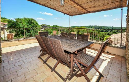 Four-bedroom Holiday Home In Uzes