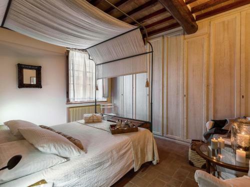 Stunning Villa In Cortona With Swimming Pool