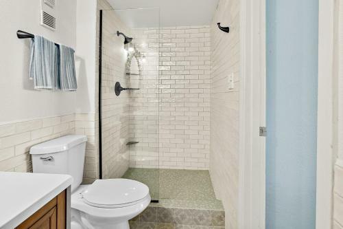 Ponce De Leon Towers 507