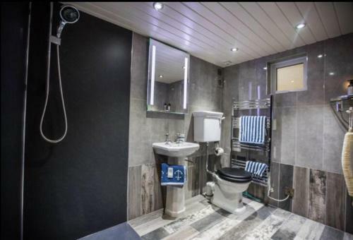 Gorestown Glamping Chalets