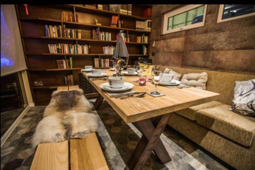 Gorestown Glamping Chalets