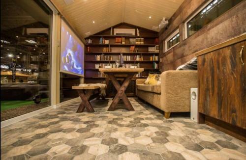 Gorestown Glamping Chalets