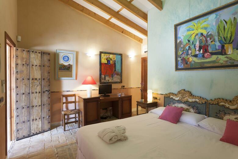 Agroturismo Es Revellar Art Resort