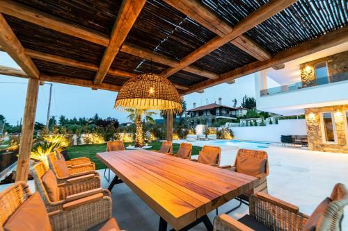 Villa Achinos Luxury Accomodation- Pefkochori Chalkidiki