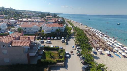Villa The View - Beachfront, 5 Bedrooms, Bbq, View