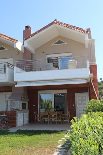 Villa The View - Beachfront, 5 Bedrooms, Bbq, View